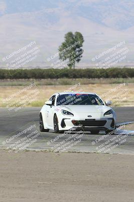 media/Sep-15-2024-Speed Ventures (Sun) [[7a54f7ed2f]]/Yellow Group/Session 1 (Outside Grapevine)/